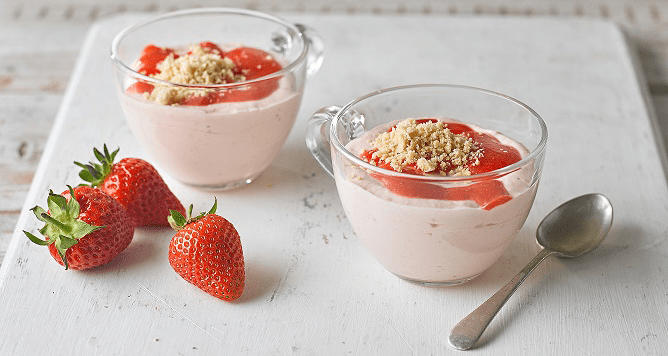 Easy Desserts: Strawberry Fool