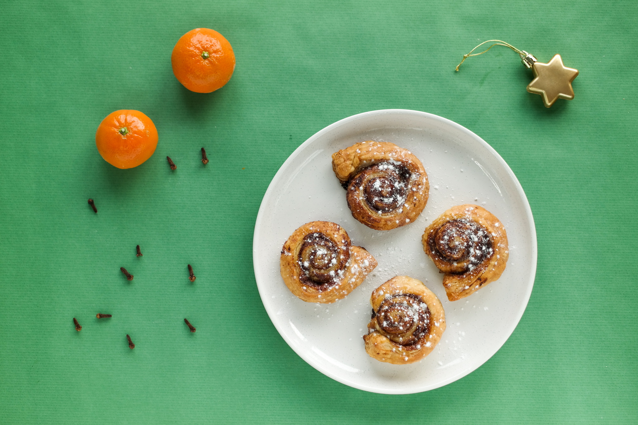 Christmas Spiced Cinnamon Swirls with orange and cloves